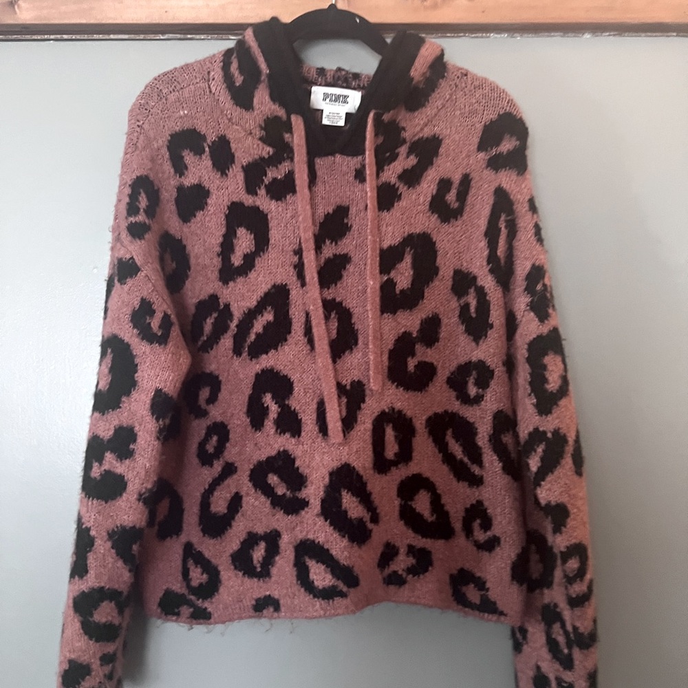 Pink by Victoria Secret Cheetah Print Sweater Hoodie Size M